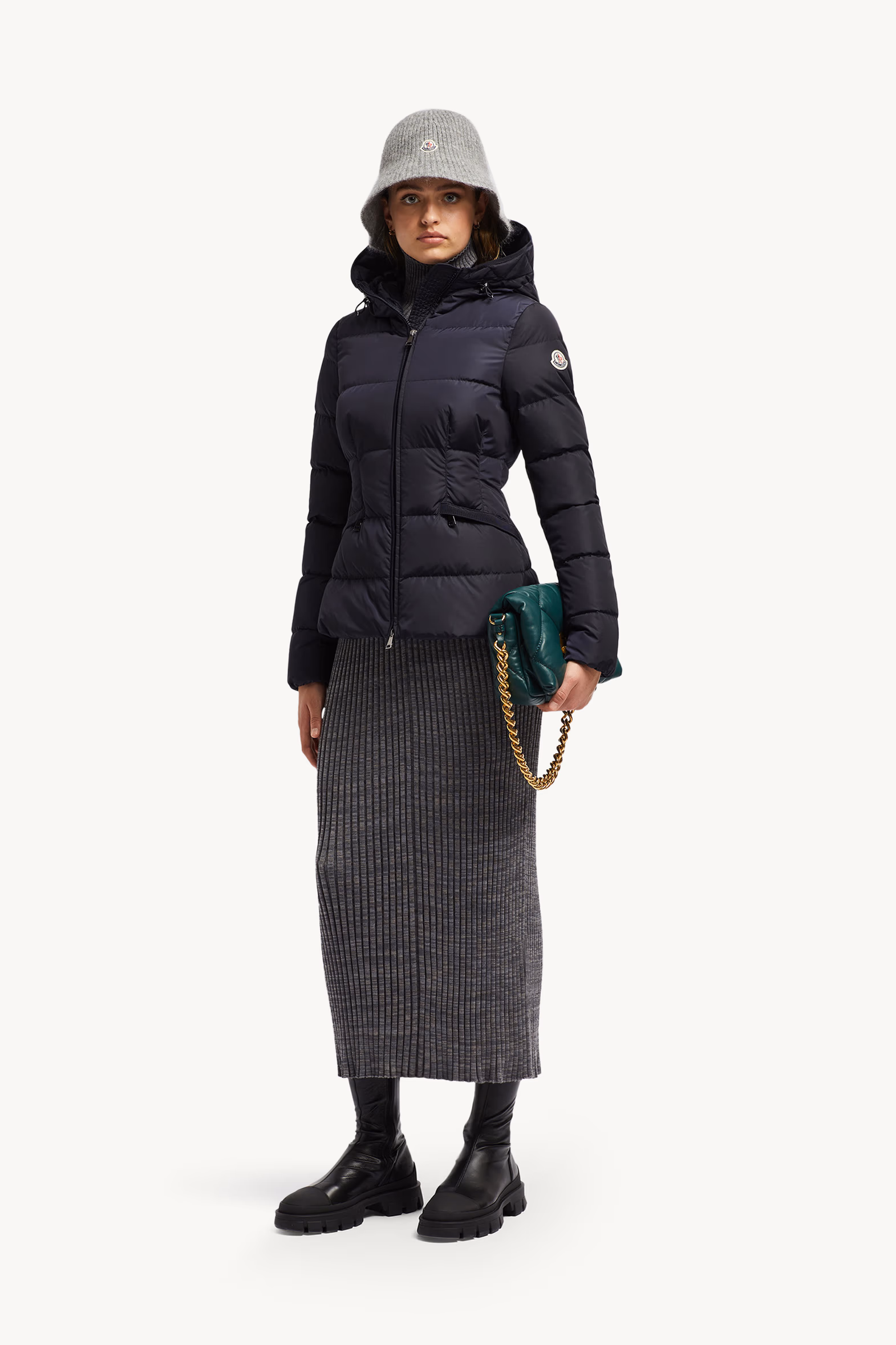 Doudoune courte à capuche Avoce Femmes Bleu Nuit Moncler 0
